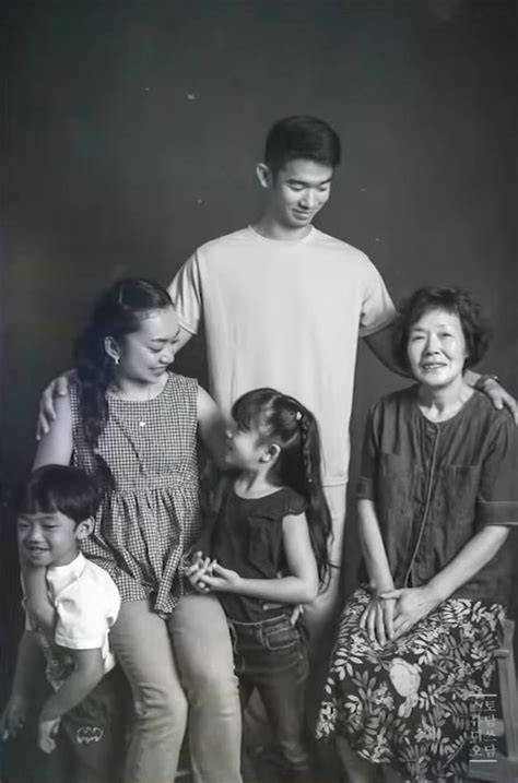 Mga video ng jay manalo haircut.